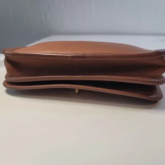 Vintage Coach Dinky Bag NYC Leather Turnlock Crossbody Bag Brown 051-9648 USA - Picture 9 of 12